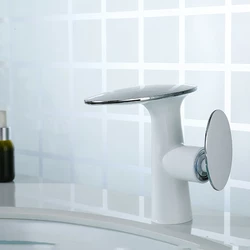 Смеситель дизайнерский для раковины, кран в ванну однорычажный WanFan люкс качества хром-белый
