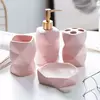 Набір аксесуарів для ванної кімнати з кераміки Bathlux, 4 предмети Рожевий